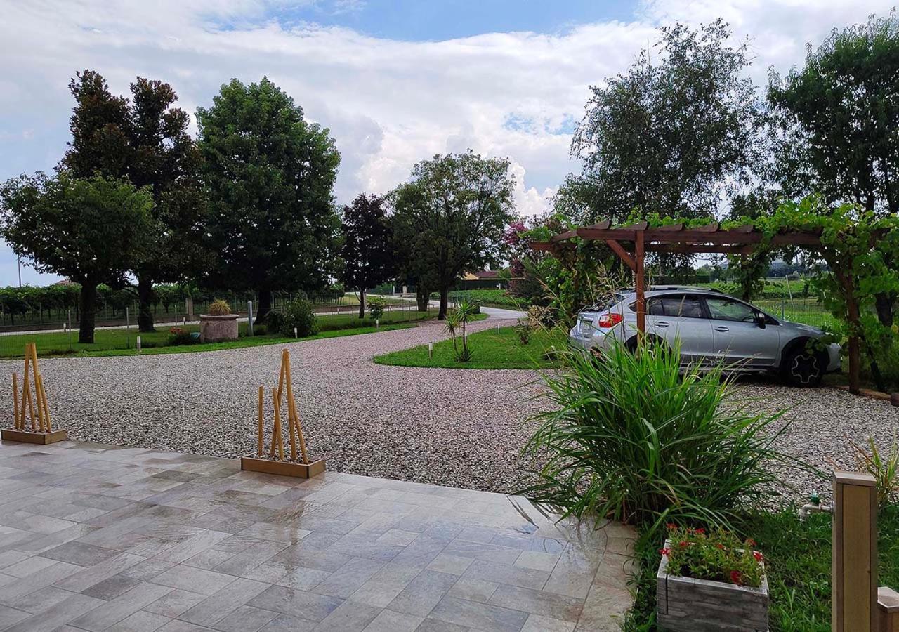 Апартаменты Yard 151 Новента-ди-Пьяве Экстерьер фото