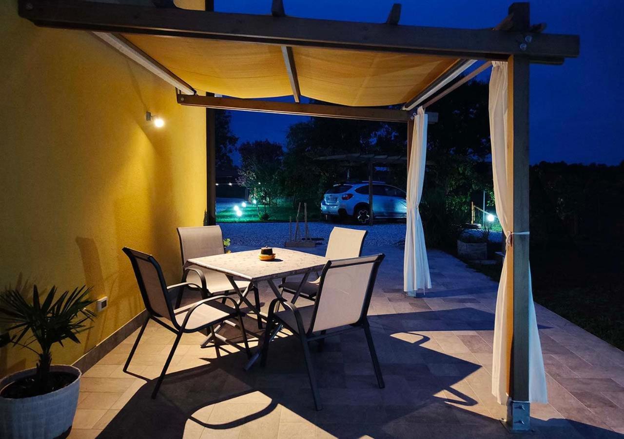 Апартаменты Yard 151 Новента-ди-Пьяве Экстерьер фото