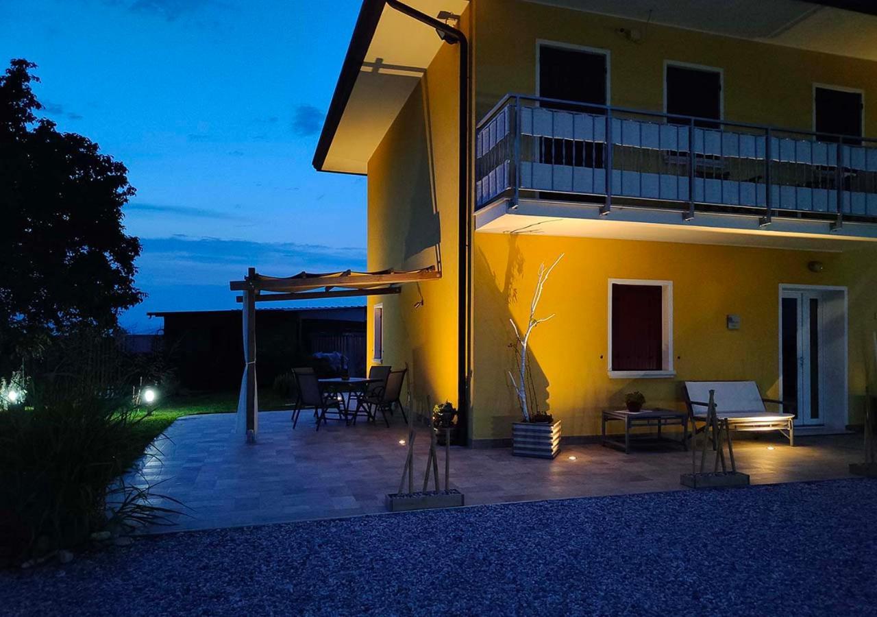 Апартаменты Yard 151 Новента-ди-Пьяве Экстерьер фото